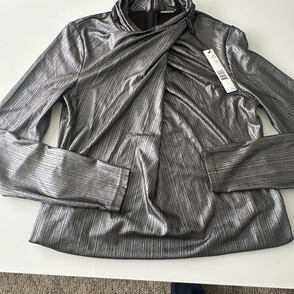Elie Tahari metallic top